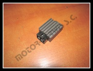 regulator_napięcia_4t_GY6110007