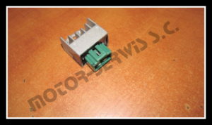 regulator_napięcia_yamaha_bws_mbk_booster_AI22337B