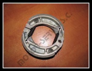 szczęki_hamulcowe_tylne_shineray_50ccm_ZQD4223
