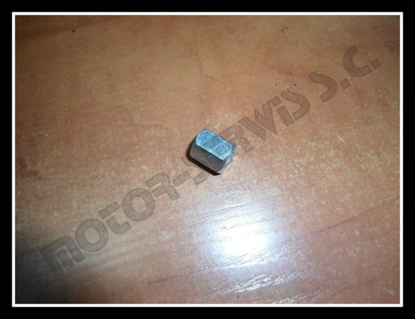 nakretka_szpilki_cylindra_simson_SH0053