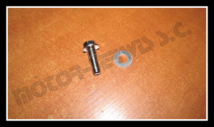 sruba_rolki_prowadzacej_4t_motorower_zc11421