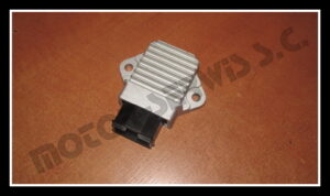 regulator_napiecia_honda_cb_cbr_v650_ai22355_1