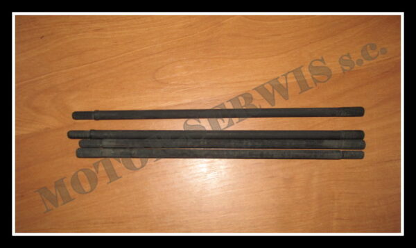 szpilki_cylindra_4t_motorowery_125ccm_moretti0033