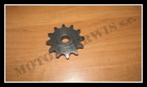 zebatka_12z_przednia_komar_8192_1